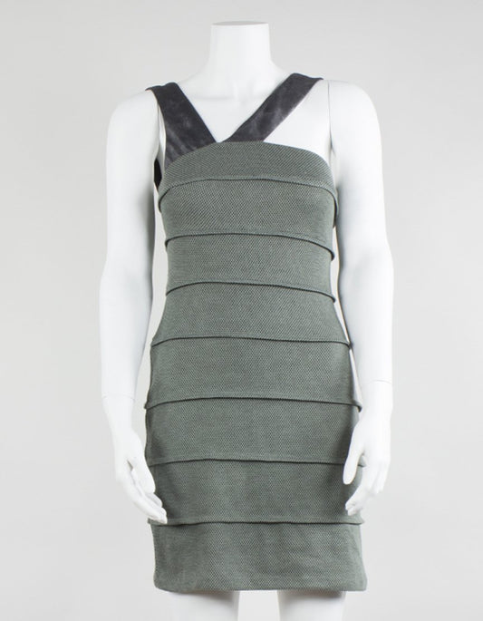 Black Halo Fitted Grey Dress To The Knee - 4 US