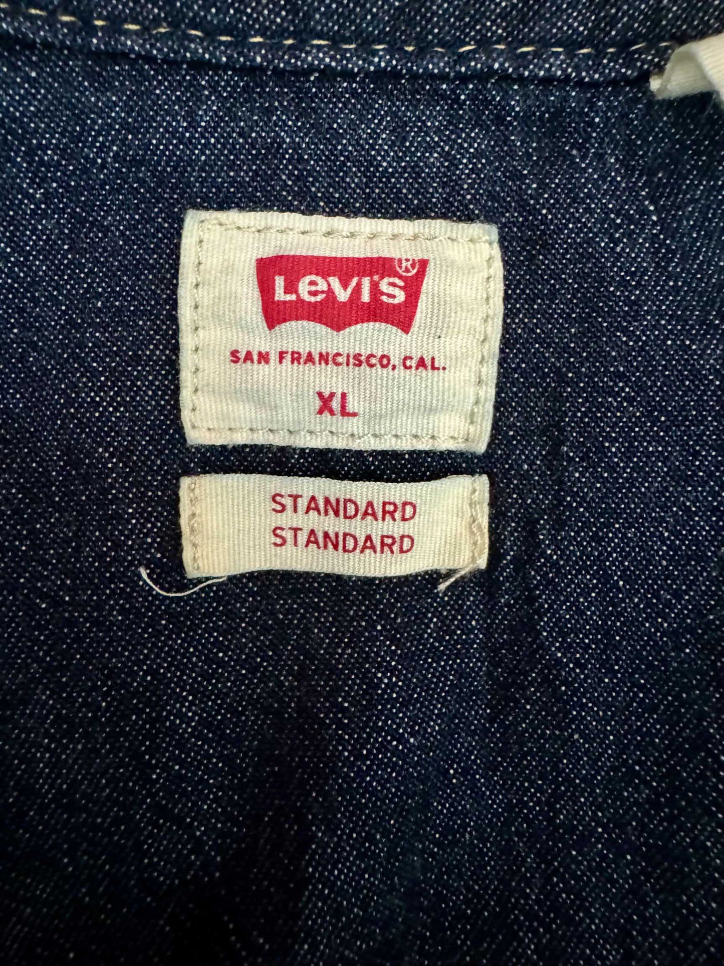 LEVI'S Classic Western Standard Fit Shirt - X-Large