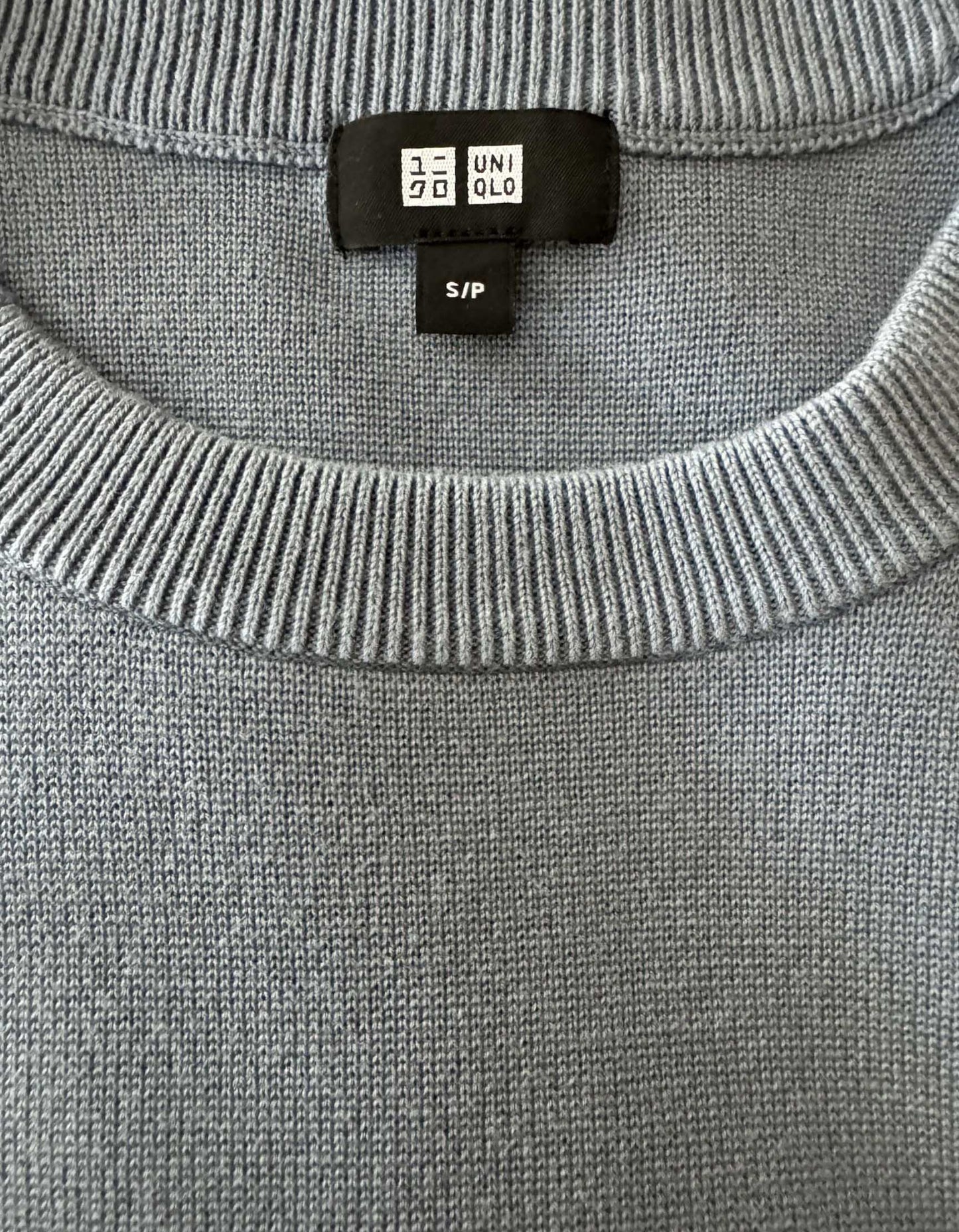 UNIGLO Blue Crewneck Sweater - Small