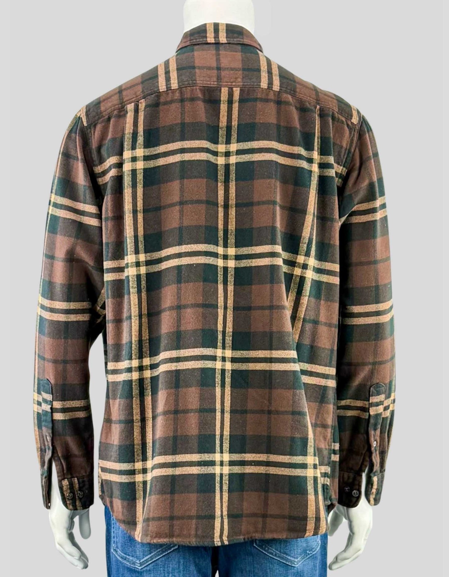 AMAZON ESSENTIALS Long-Sleeve Flannel Shirt - Large