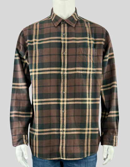 AMAZON ESSENTIALS Long-Sleeve Flannel Shirt featured in Hallmark Movie 'Falling Together'