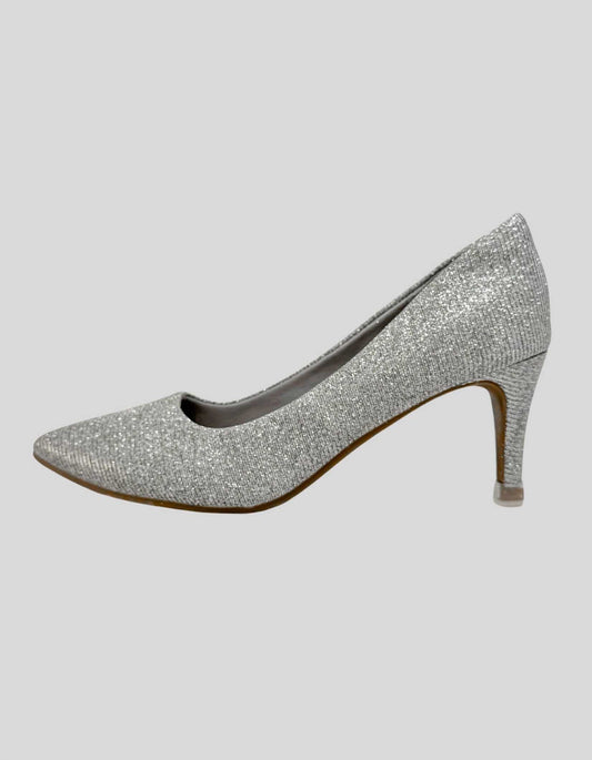 KELLY & KATIE Silver Pumps - 8 US